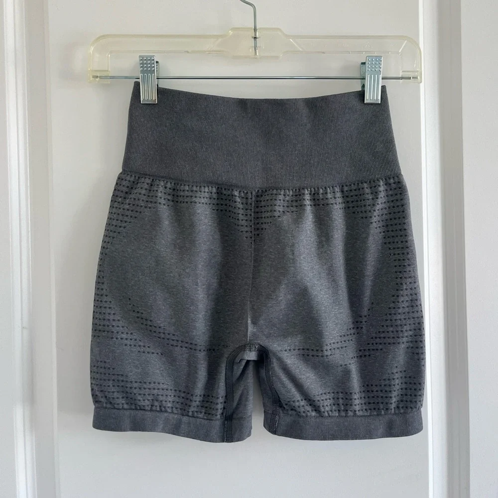 Gymshark Vital Seamless 2.0 Shorts - Picture 3 of 3
